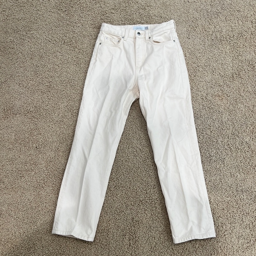 & other stories Cropped straight-legged high waisted jeans in cream color